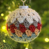 Christmas Bauble - granny stitch 