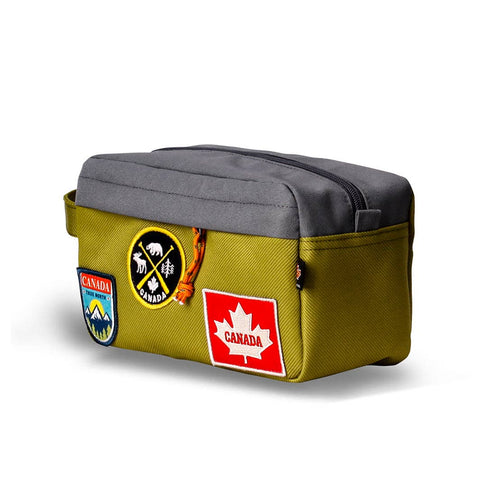 Compact design CANADA TRAVEL KIT TOILETRY BAG