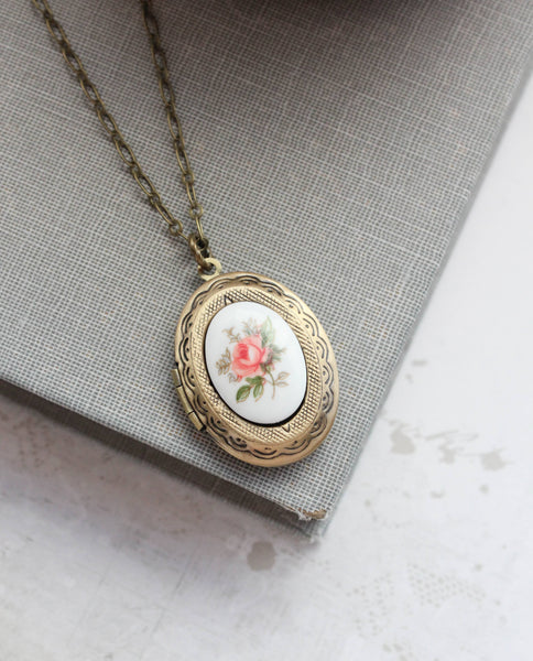 Cameo Locket Necklace - Pink Rose