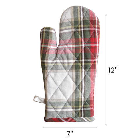 Fabstyles Christmas Celebration Plaid Oven Mitts (Set of 2)