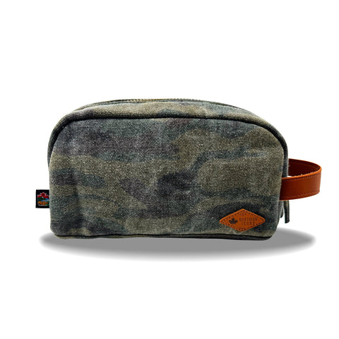 CANADA CAMOUFLAGE TRAVEL KIT