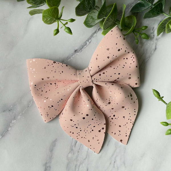 Coral Pink Speckle - Sailor