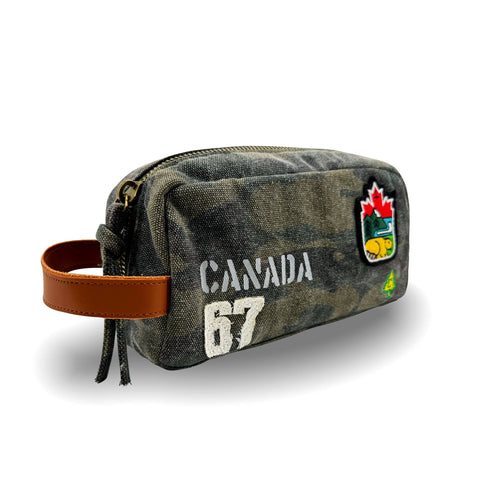 CANADA CAMOUFLAGE TRAVEL KIT