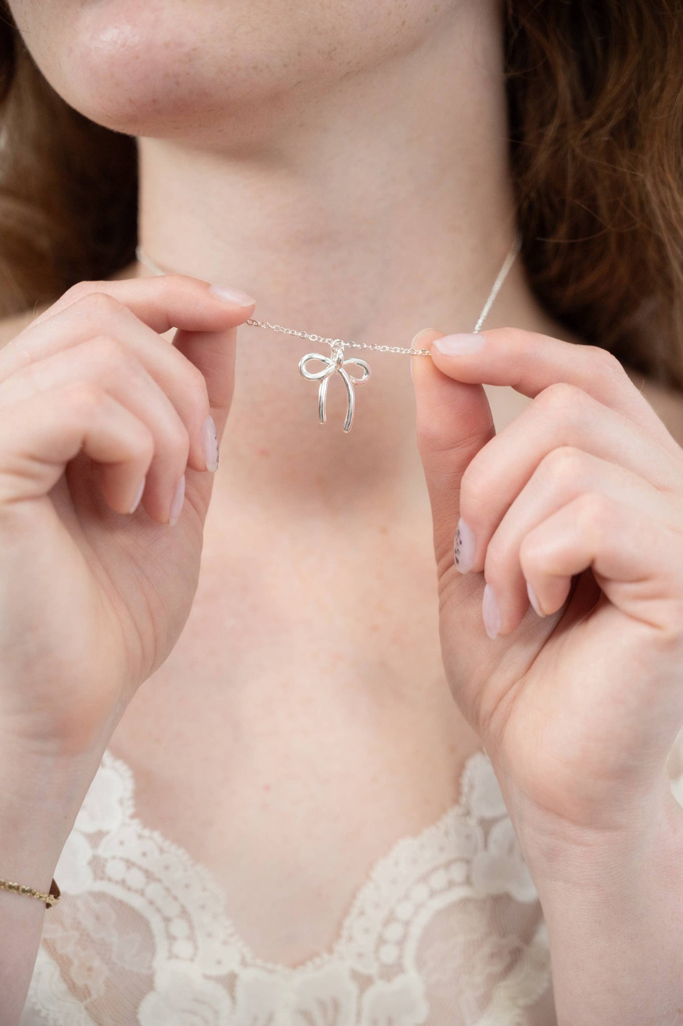 Bow Necklace