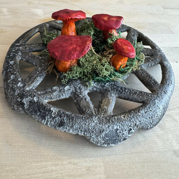 Mushroom Circle Trivet