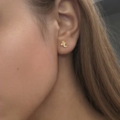Let It Glow Stud Earrings