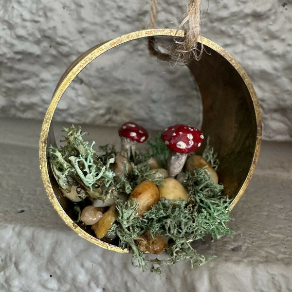 Mushroom Ornament - round brass