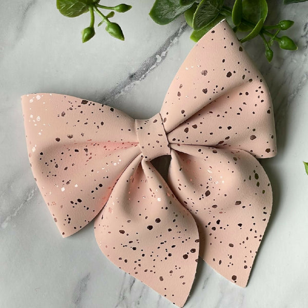 Coral Pink Speckle - Sailor