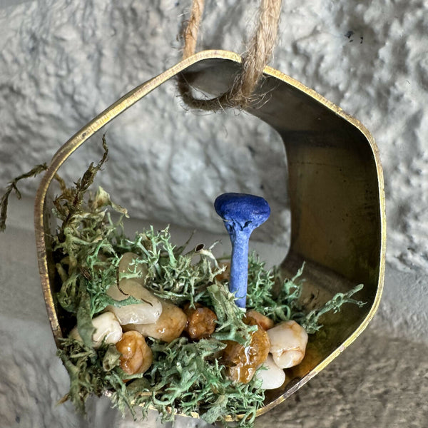 Ring Mushroom Ornament - brass hexagon blue