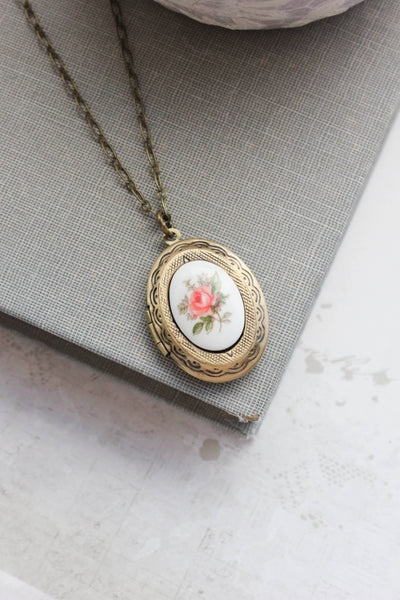 Cameo Locket Necklace - Pink Rose