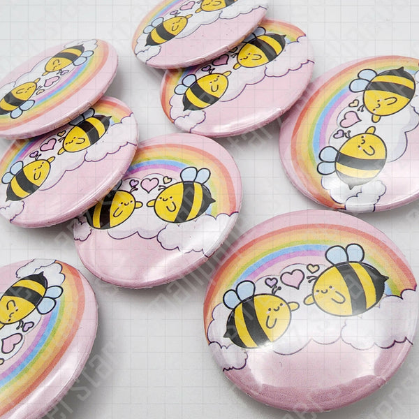 L005 - Lovely Bees Rainbow Pinback Button / Badge - Shop Motif