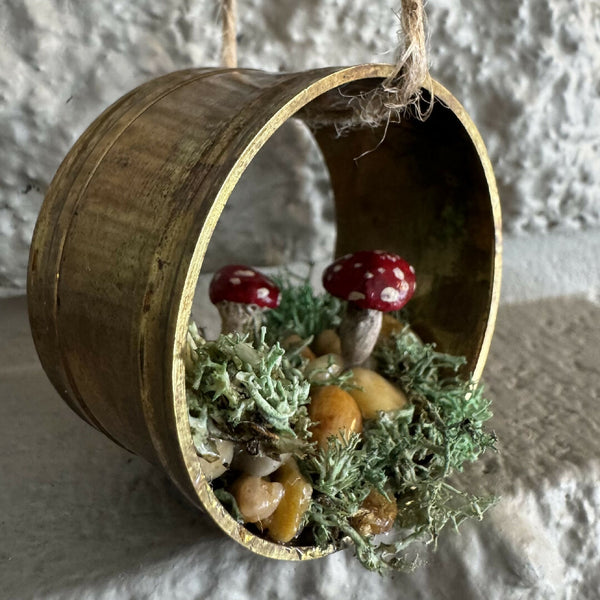 Mushroom Ornament - round brass